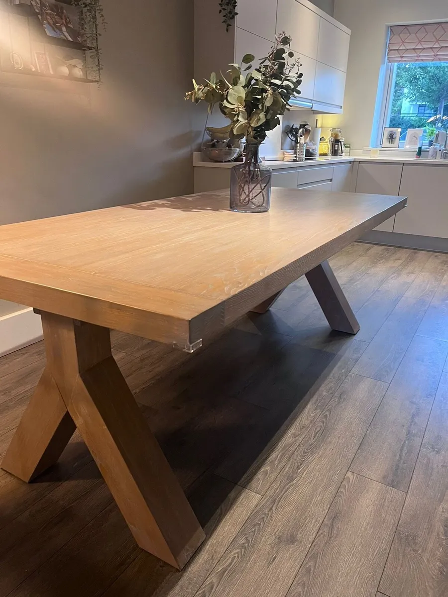 Horsen Dining table - Image 4