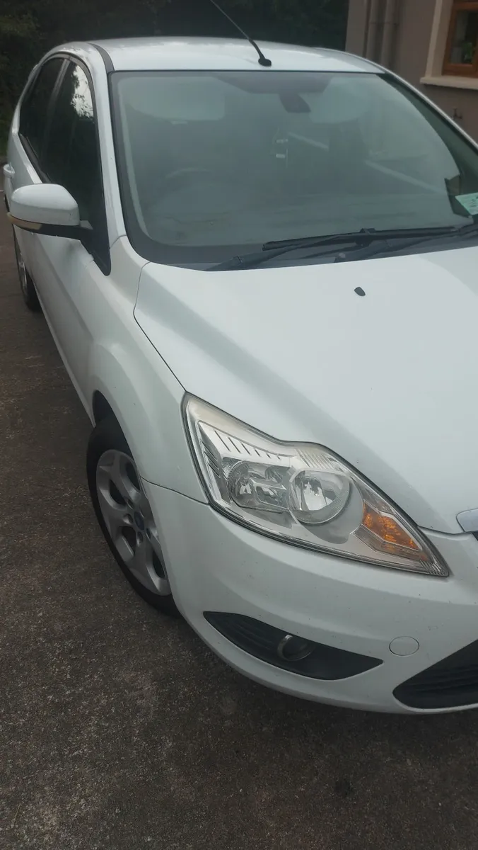 Ford Focus 2011 - Image 3