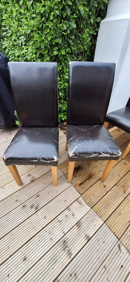 Free Chairs - Image 1