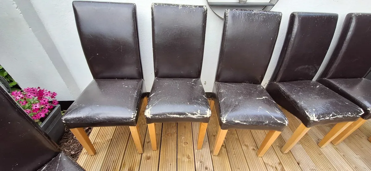 Free Chairs - Image 2