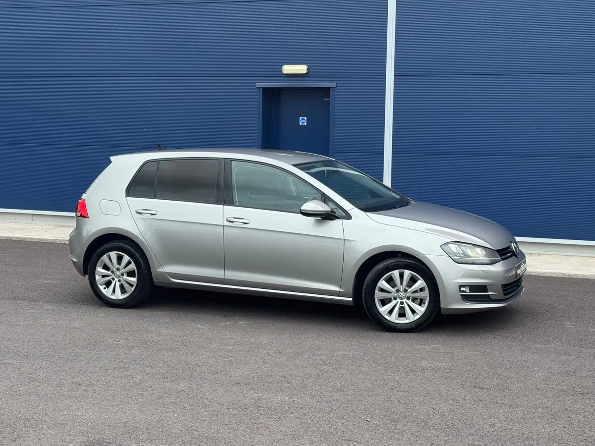 162 VW Golf TSI DSG Automatic High spec - Image 3