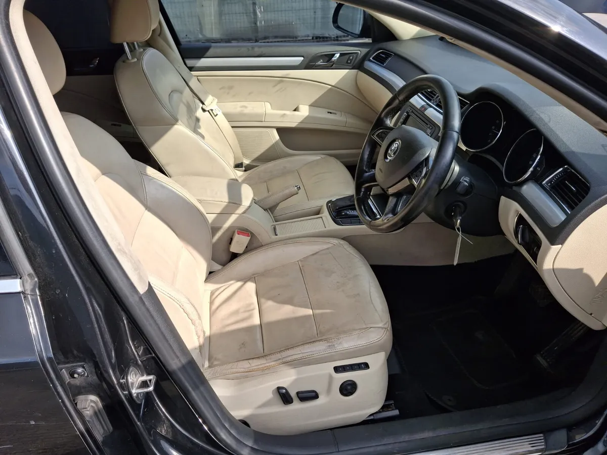 2014 Skoda Superb 2.0 TDI Automatic - Image 4