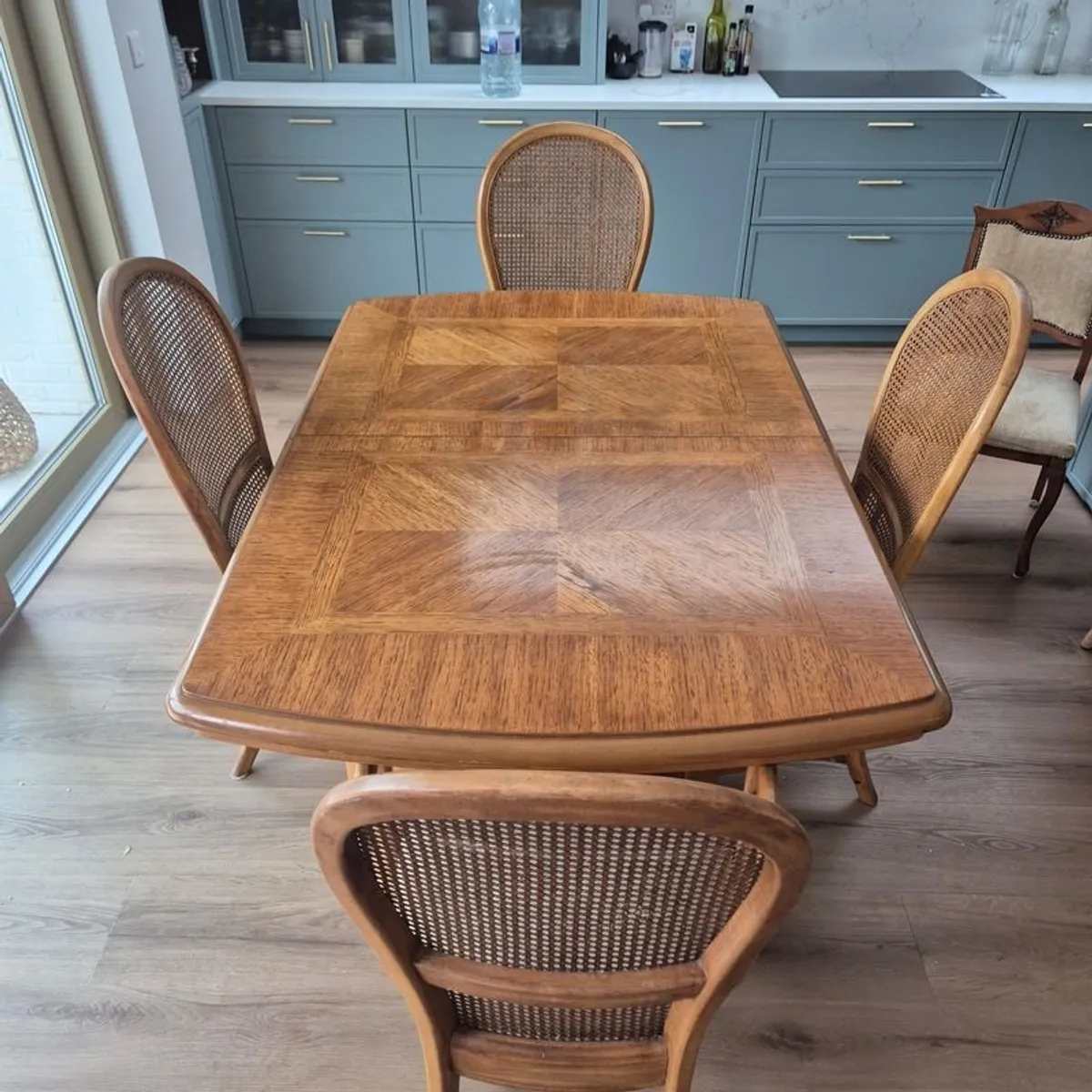 dinning table - beautiful Canadian maple wood - Image 4