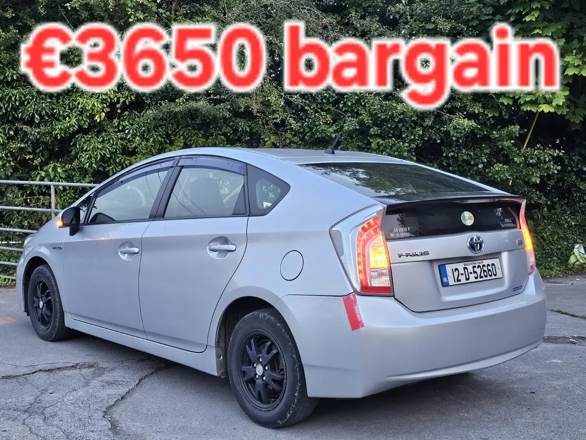 Toyota Prius 2012 hybrid automatic €3650 No offers - Image 1