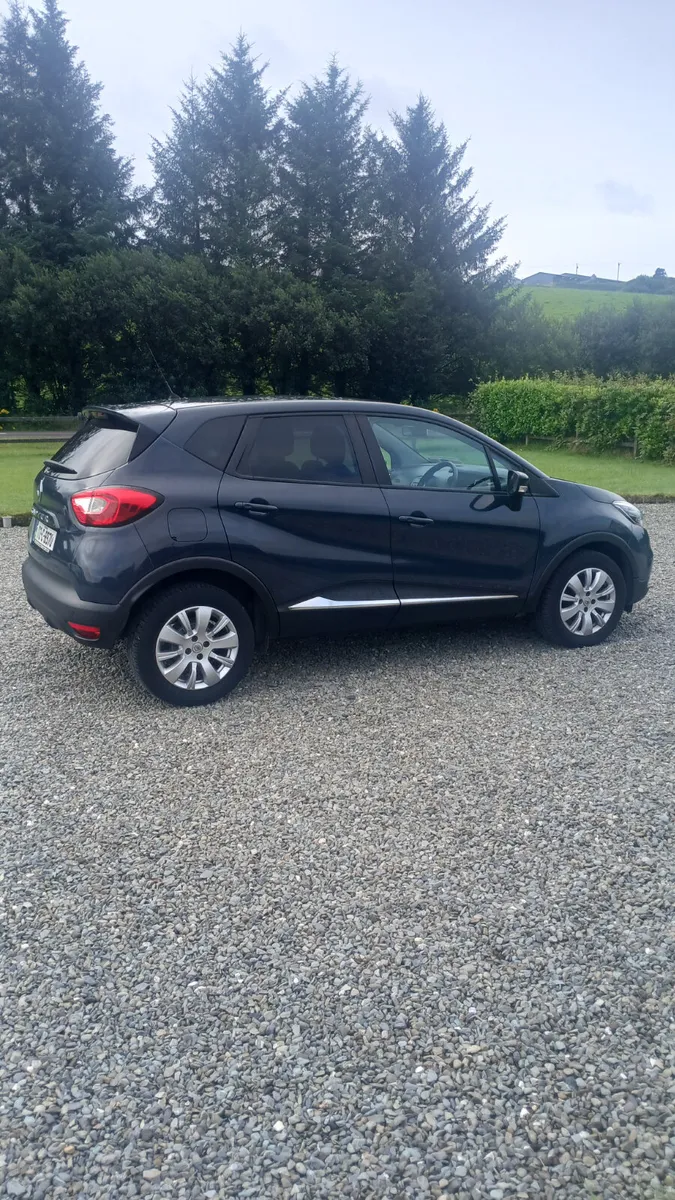 Renault Captur 2017 1.2 Auto. - Image 4