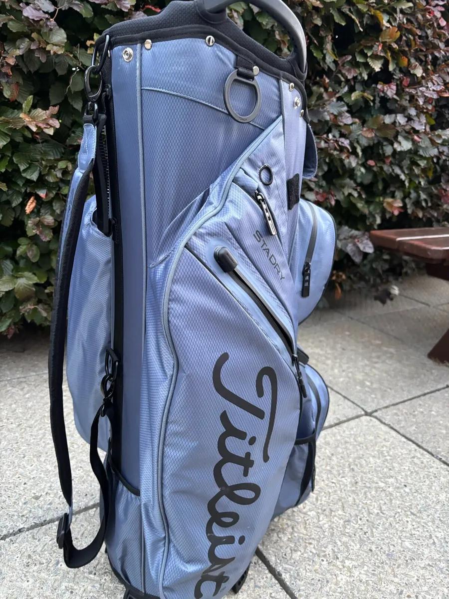 Titleist Golf Bag - Image 4