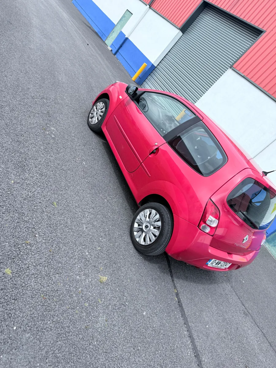 Renault Twingo 2010 - Image 1