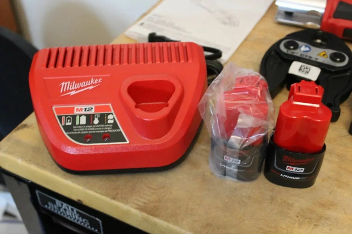 Milwaukee M12 FORCE LOGIC Press Tool Kit - Image 3