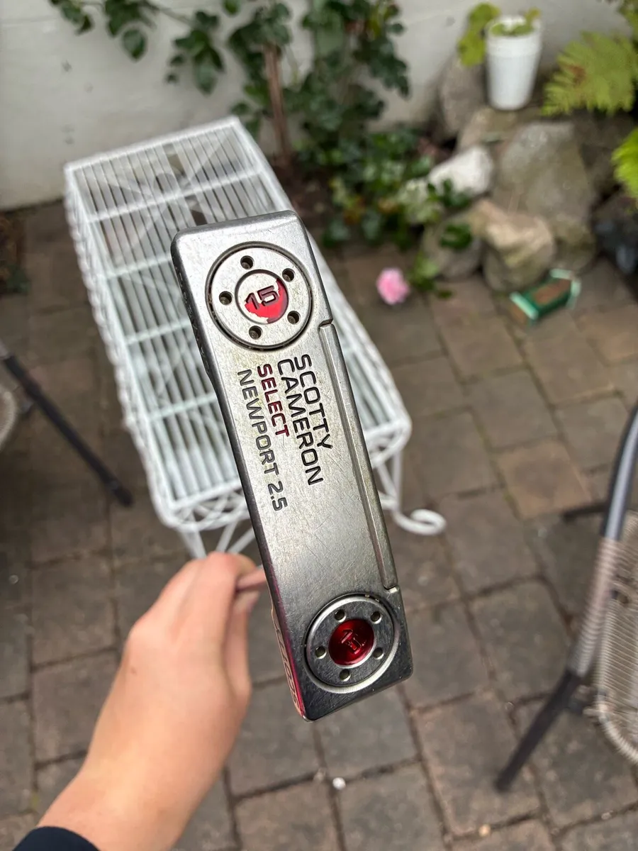 Scotty Cameron Newport 2.5 34 inch putter - Image 3