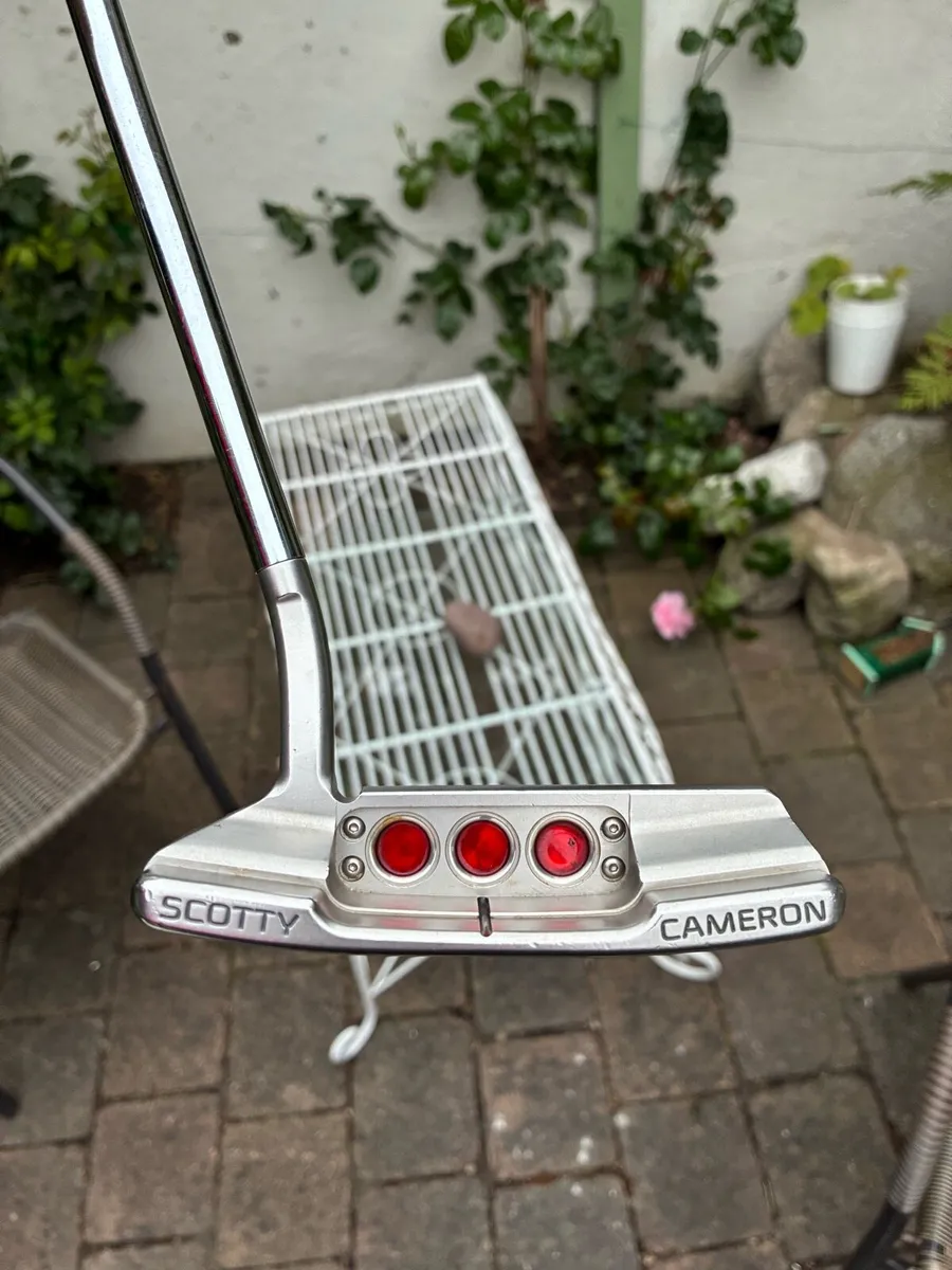 Scotty Cameron Newport 2.5 34 inch putter - Image 4