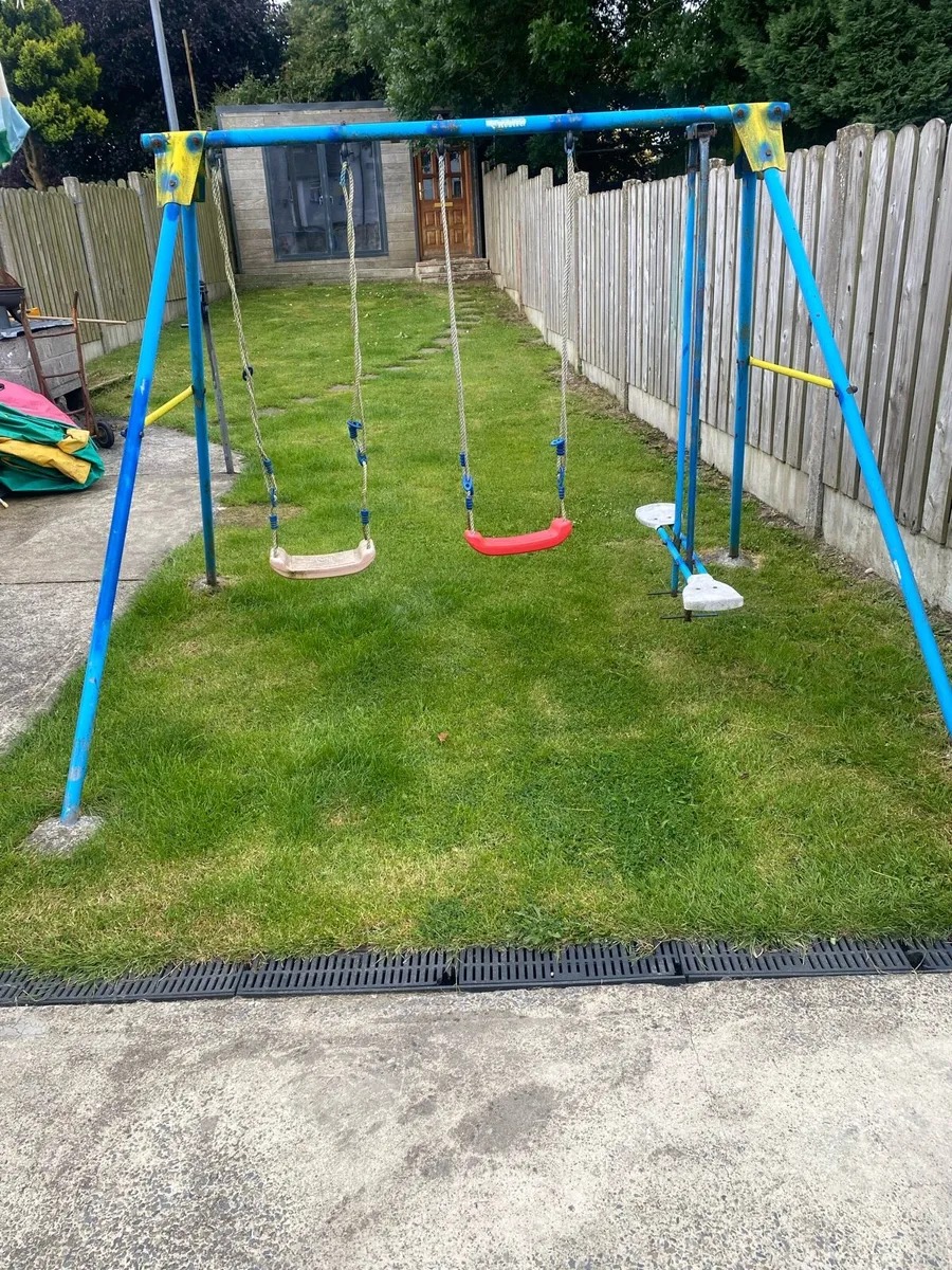 Children swing