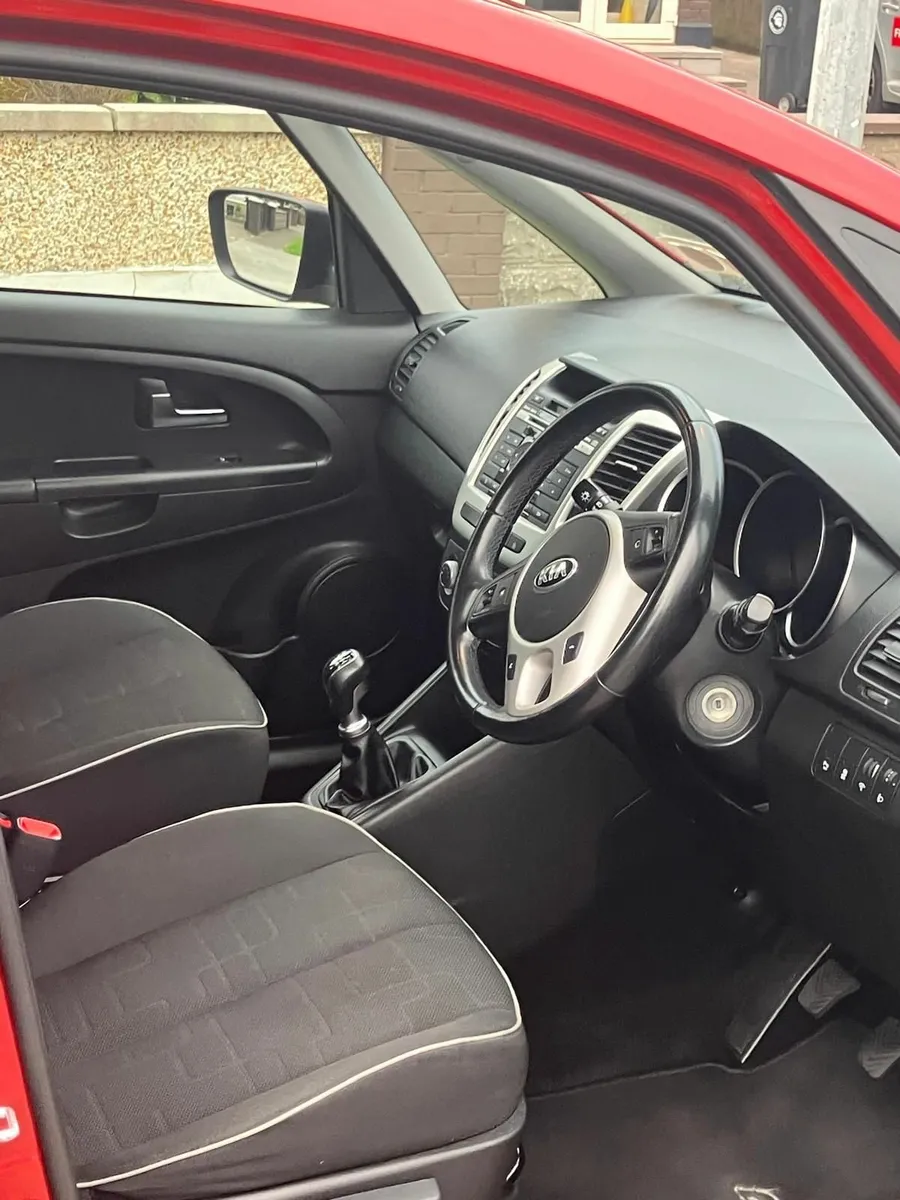 Kia Venga 2017 - Image 3