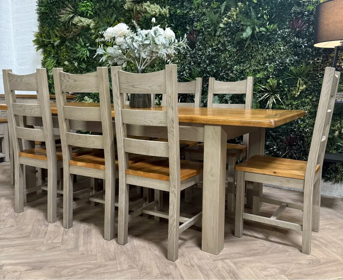 Large extending oak kitchen table & 8 chairs - Image 3