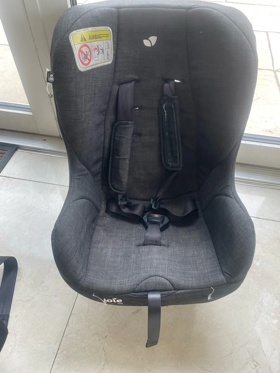 Car seat for sale - Image 1