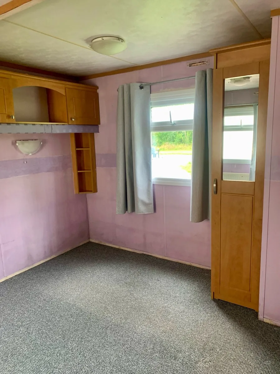 Mobile Home 38ft x 12ft - Image 4