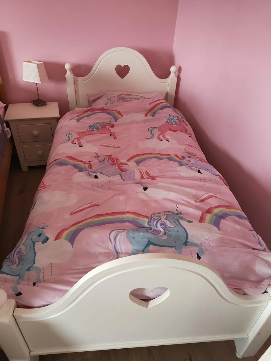 Children's bed - Image 2