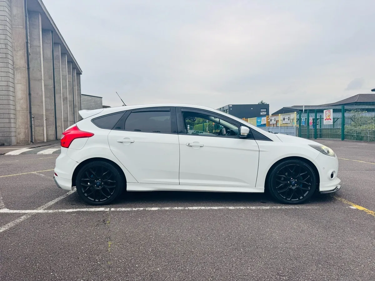 Ford Focus 1.0 Petrol HUGE SPEC - Image 3