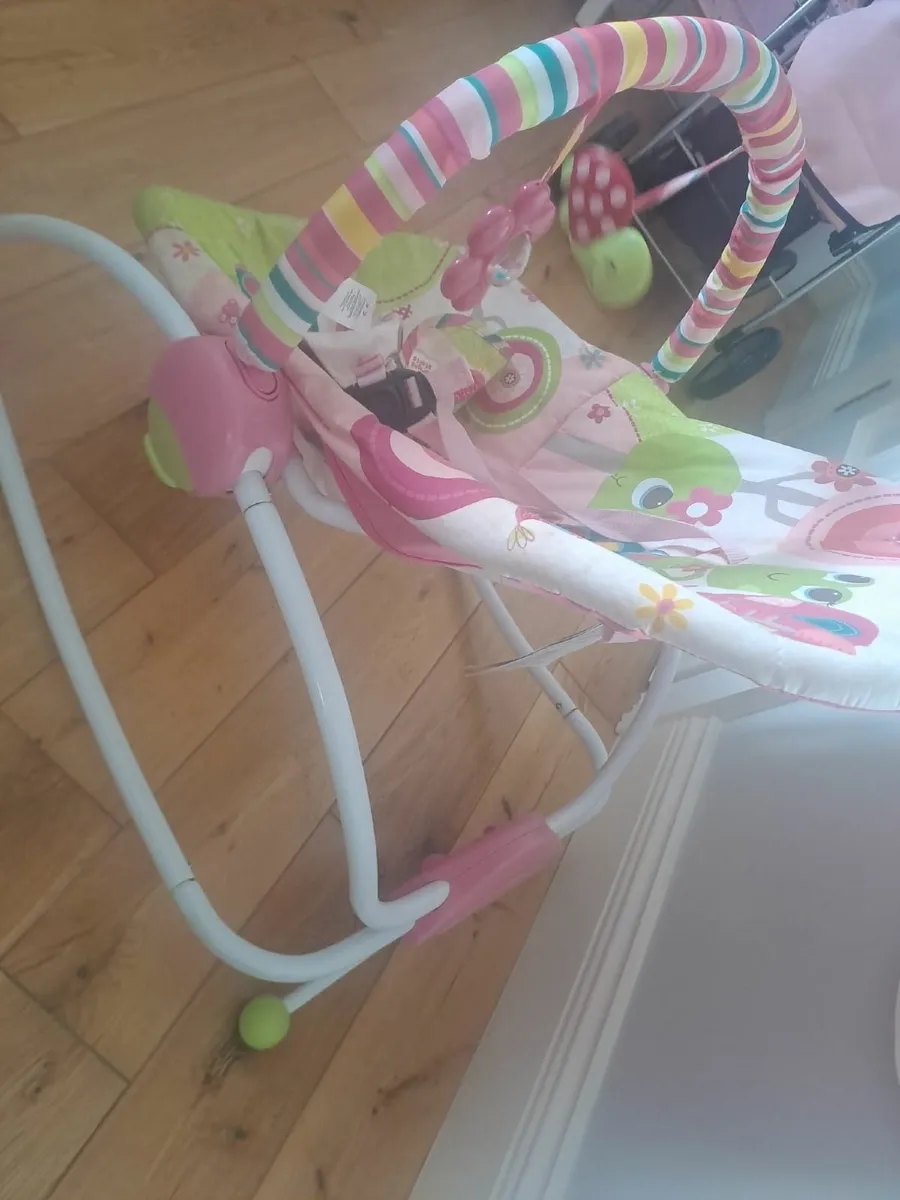 Baby equipment - Image 1