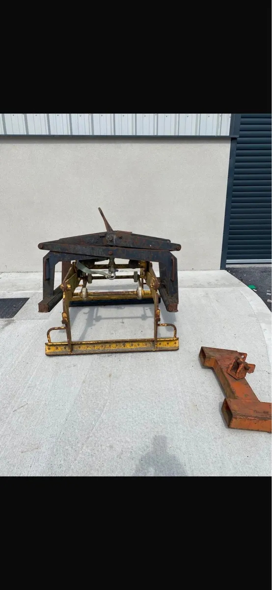2 Block Grabs + Harris Fencing - Image 2
