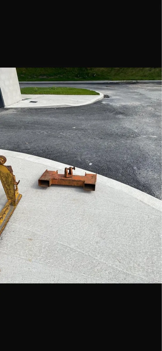 2 Block Grabs + Harris Fencing - Image 3