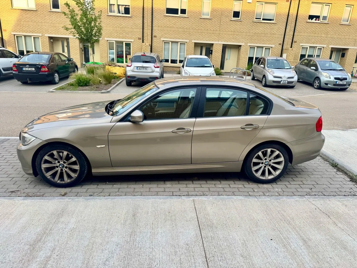 Bmw 320 e90 2010 business edition - Image 1