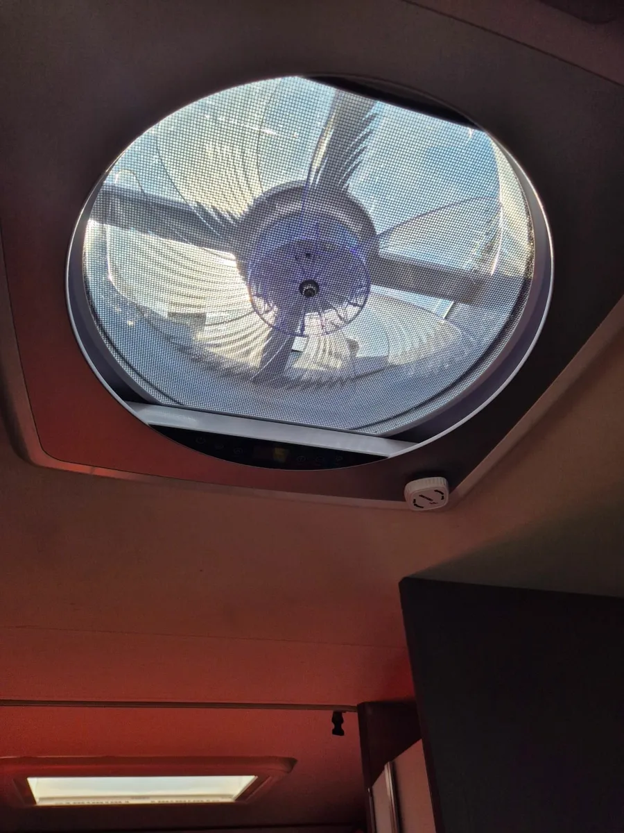 Luxury Motorhome,  Low Profile,  Semi-integrated - Image 4