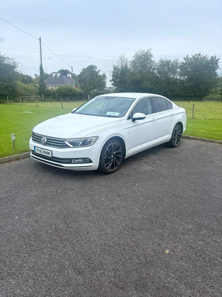 VW Passat 2017 - Image 2