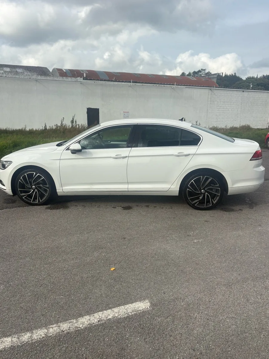 VW Passat 2017 - Image 3