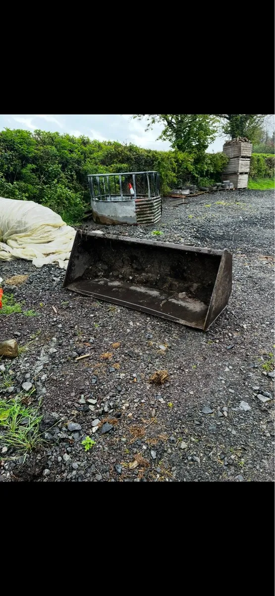 Bucket - Image 1