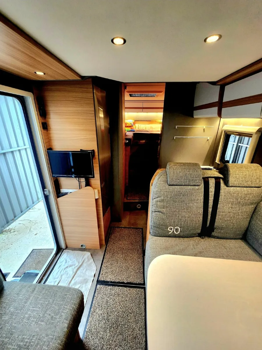 Luxury Motorhome,  Low Profile,  Semi-integrated - Image 4