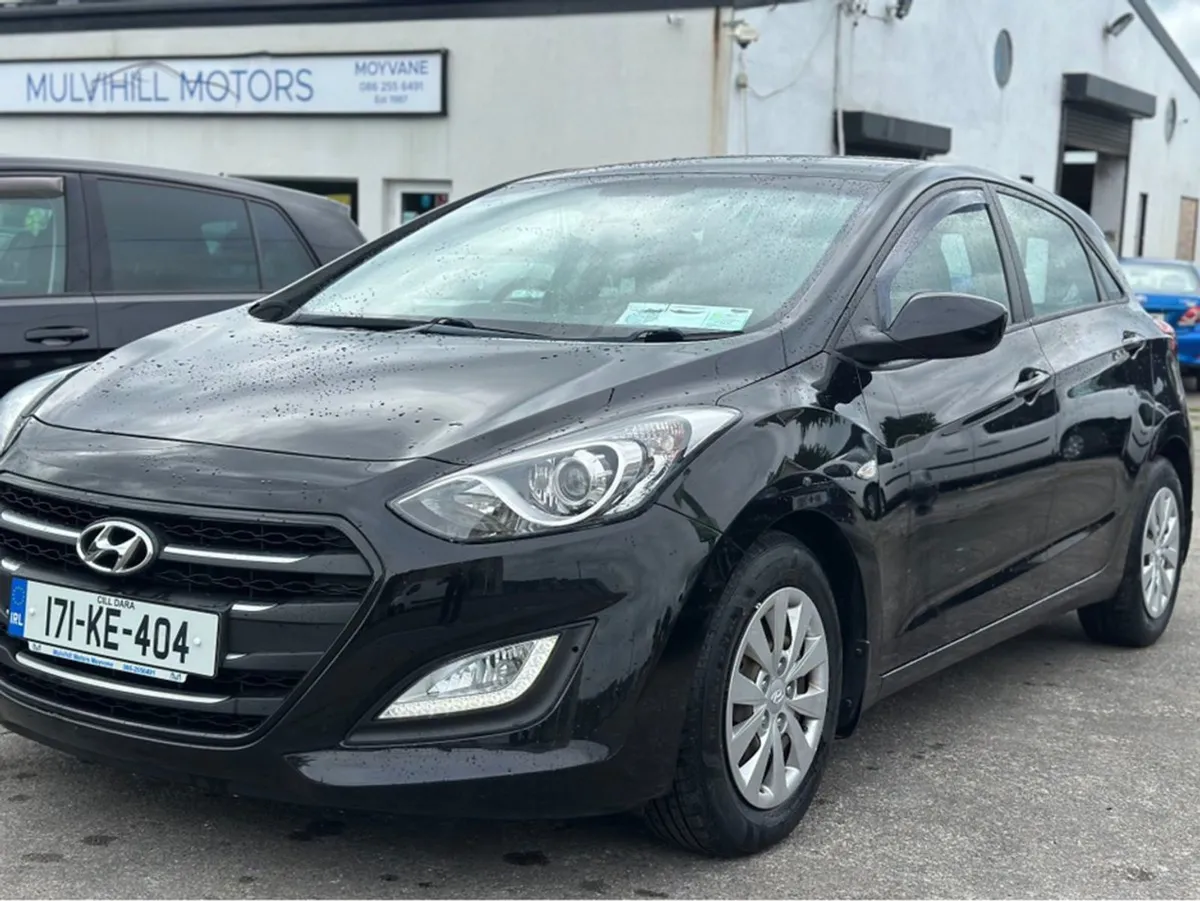 Hyundai i30 I 30 1.4 Petrol Classic 5DR - Image 2