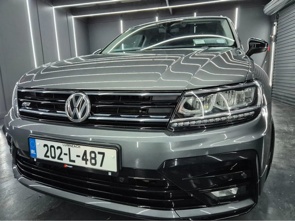 Volkswagen Tiguan R-line Auto 150HP BLK Edition - Image 4