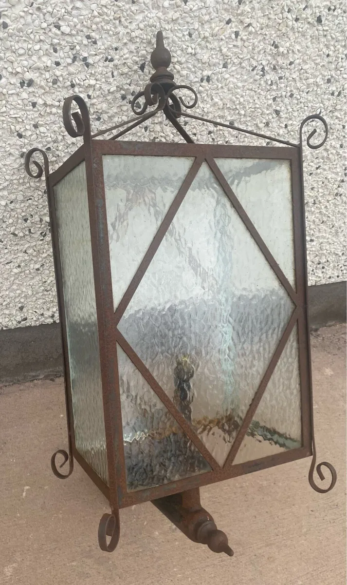 Antique Outdoor Light - Image 1
