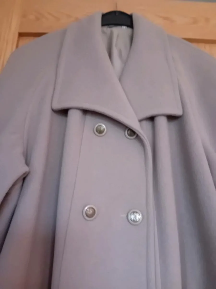 Ladies Jacket/Coat  Size 14 - Image 3