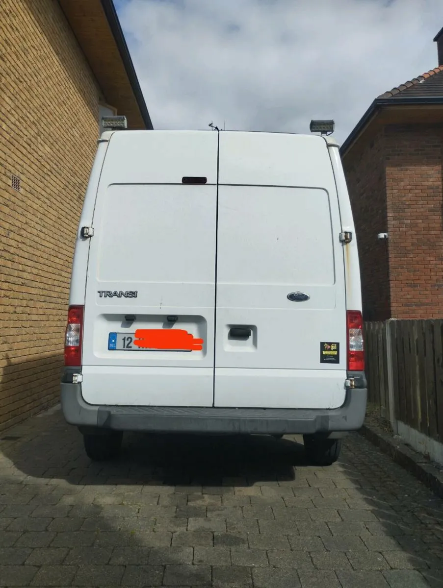 Ford Transit - Image 2