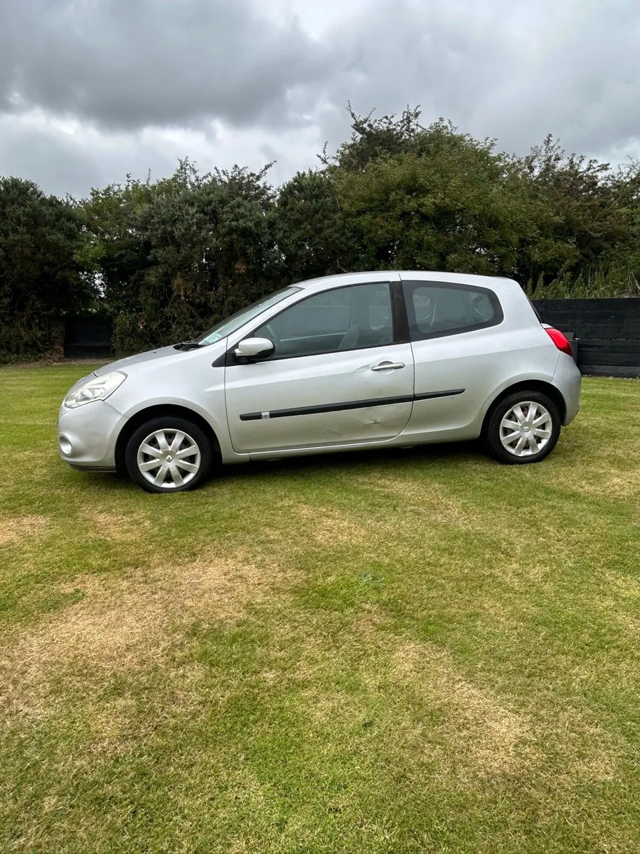 2015 Renault Clio 1.5dsl - Image 2