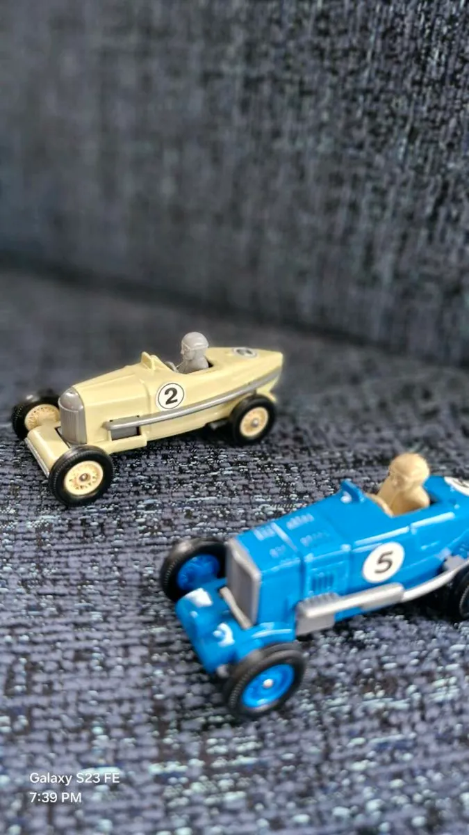 Collection, 4 x Die-cast model cars,in boxes, new. - Image 2