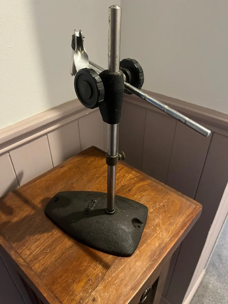 Fly tying vice stand - Image 1
