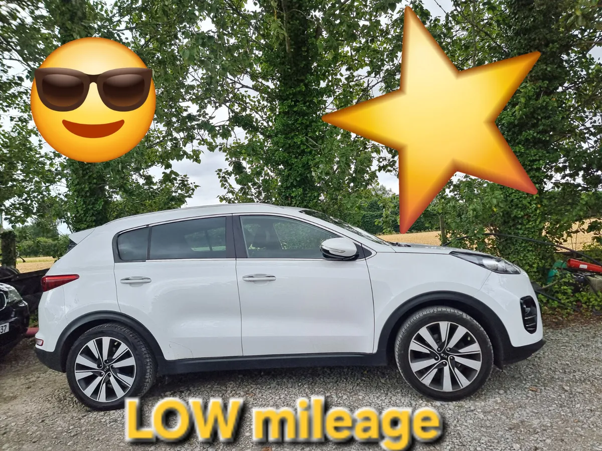 Kia Sportage 2016 low mileage top spec  €13650 - Image 1