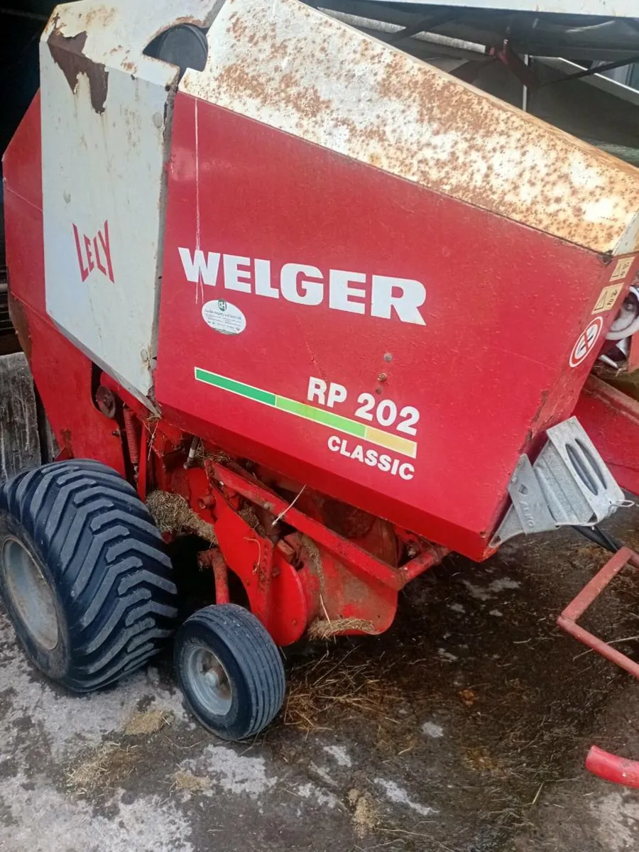 Welger 202 baler - Image 2