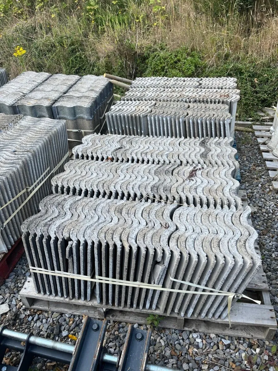 Roof tiles - Image 3