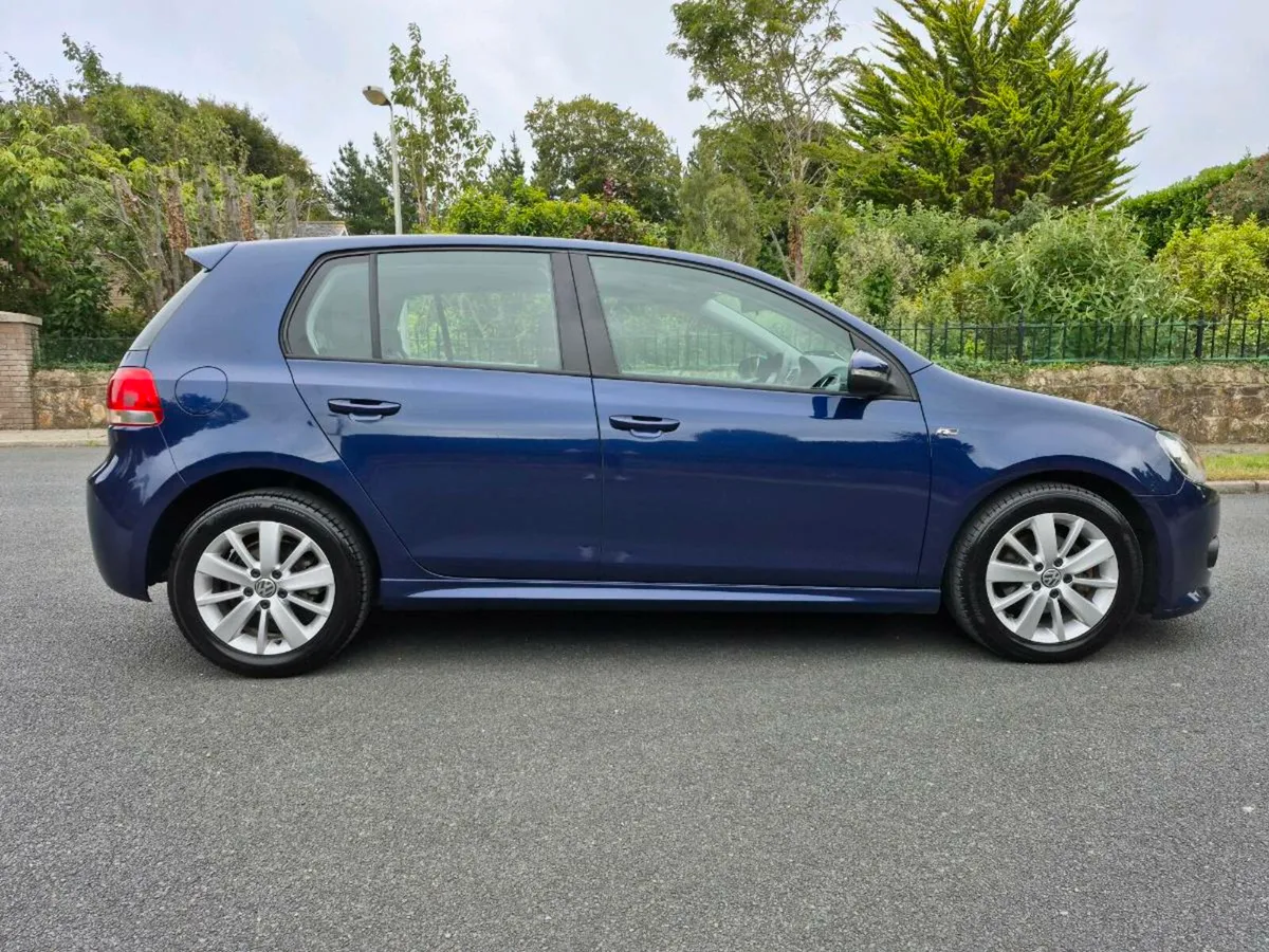 VW GOLF-1.6TDi**R-LINE**LIKE NEW** - Image 4