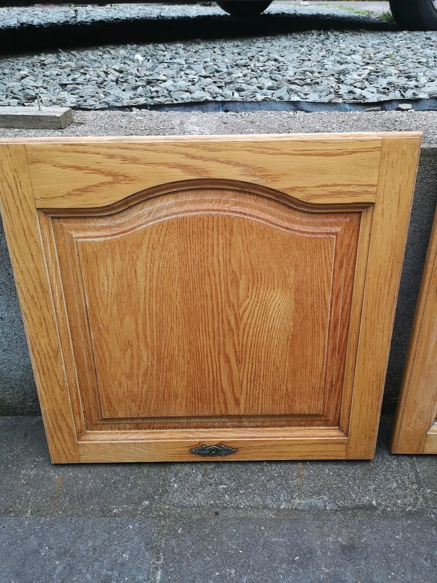 Solid oak kitchen doors - Image 4