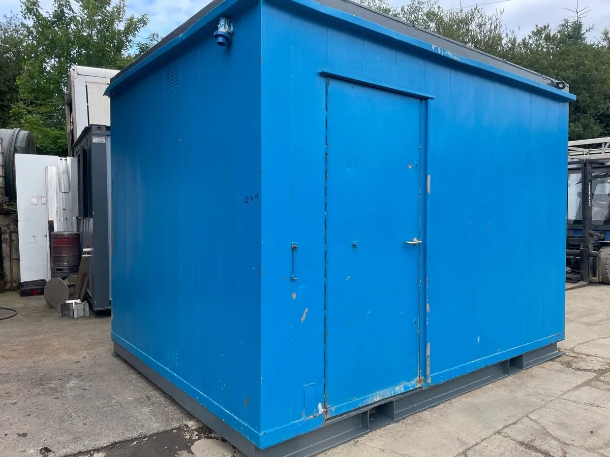 Toilet block unit - Image 1