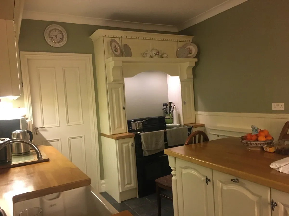 Kitchen & Island & Overmantel - Image 2