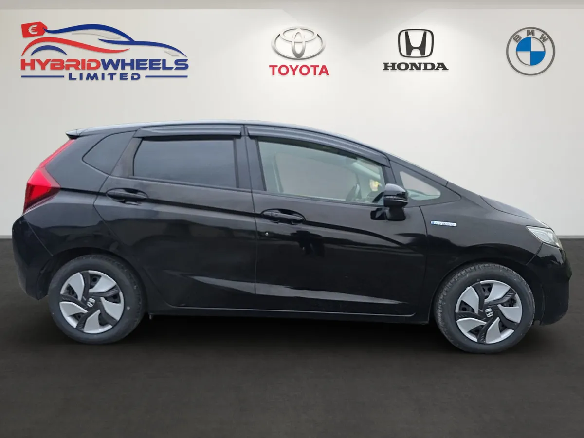 Honda Fit 2014 Leather Package Automatic - Image 4