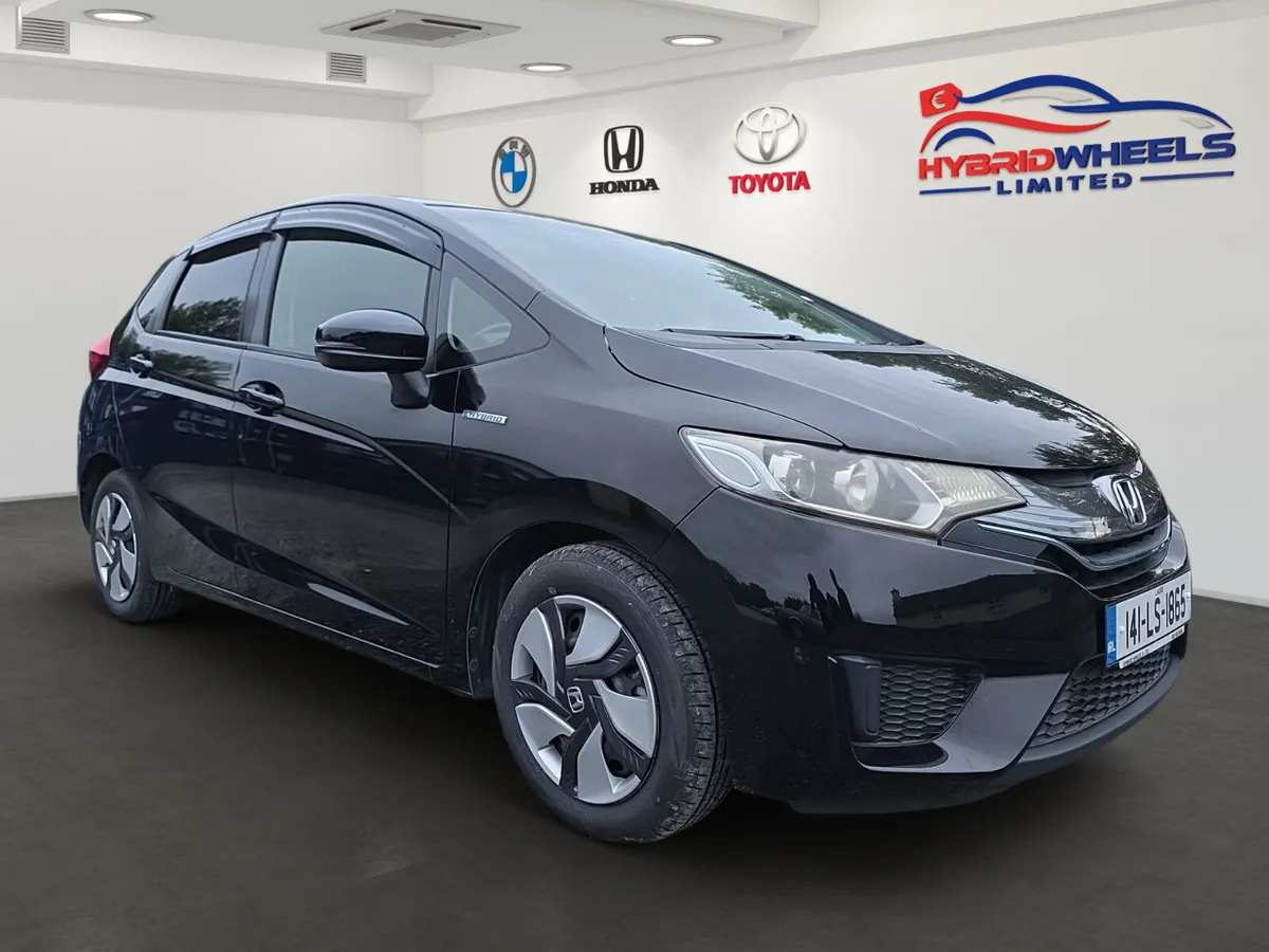 Honda Fit 2014 Leather Package Automatic - Image 3
