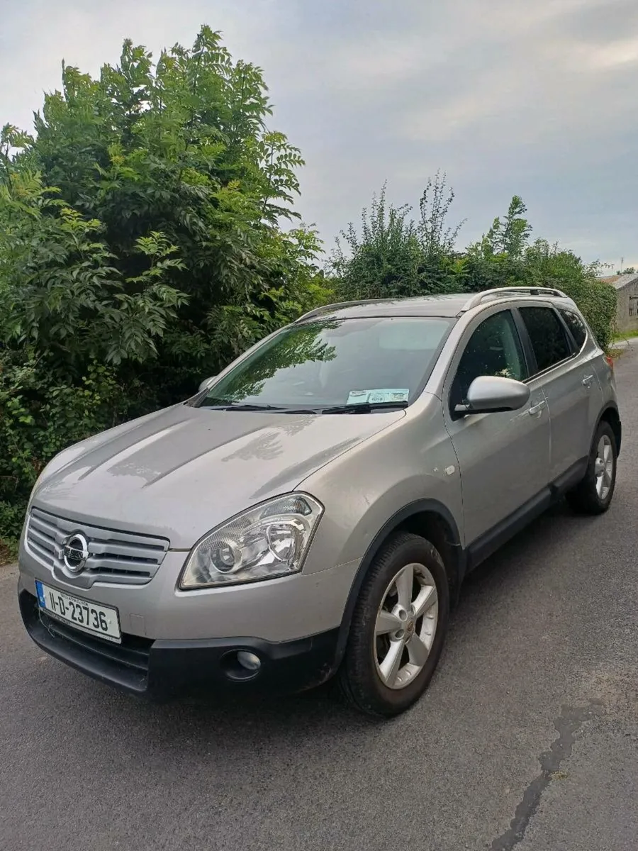 NISSAN QASHQAI 2011 ONLY 63000KM!!! 7 SEATER - Image 2