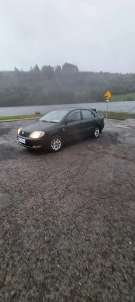 Toyota corolla - Image 4