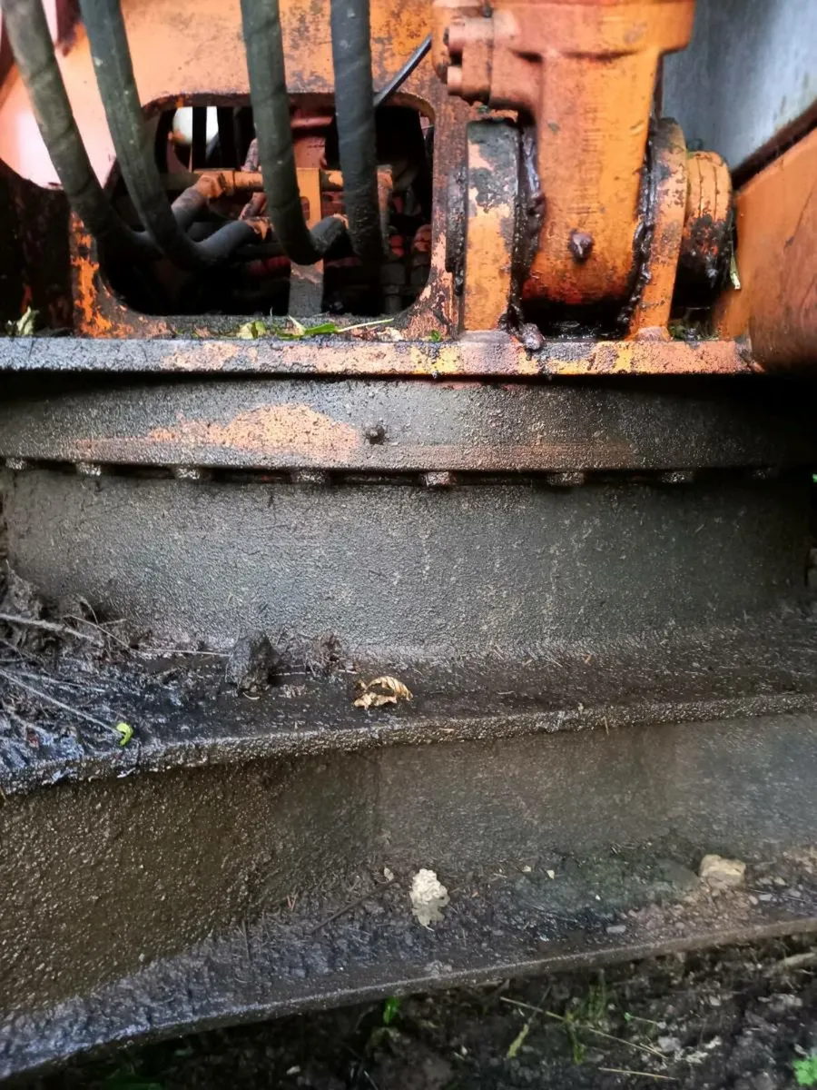 Excavator - Image 3